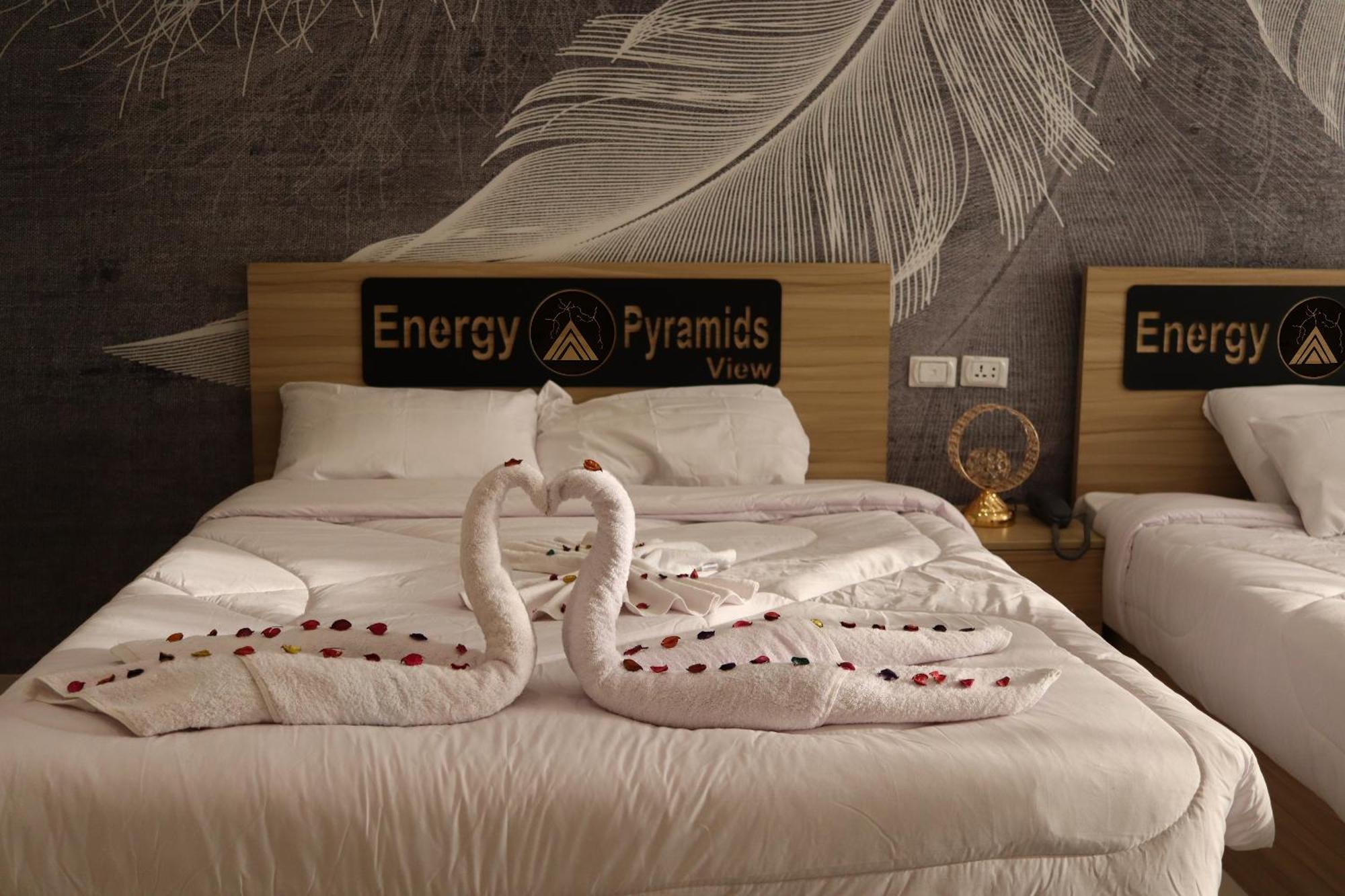 Kafret el-Gabal Energy Pyramids View 호스텔 외부 사진